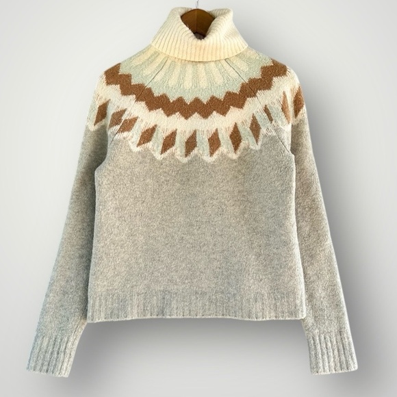 J. Crew Sweaters - 🎉5 for $45🎉 J.crew sweater pullover women size S